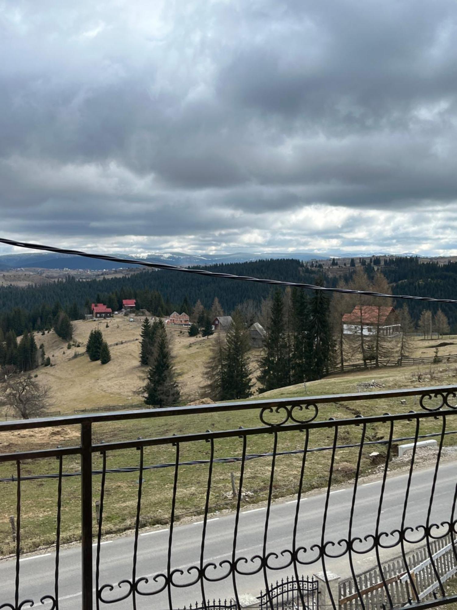 Hotel Casa Matis Mărişel Extérieur photo